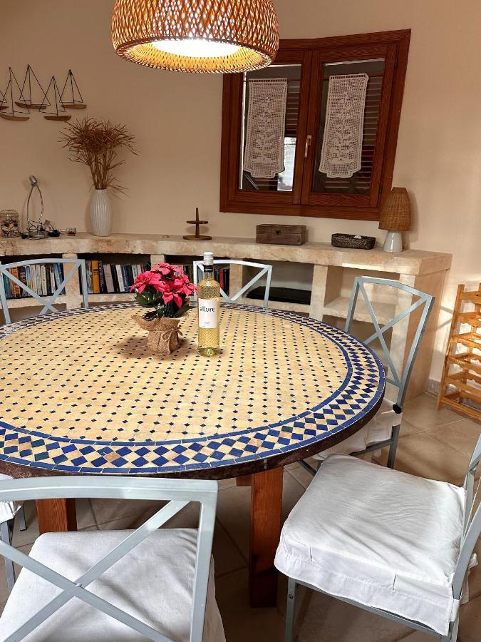 Villa Sanchez In Strandnahe Mit Pool, Jacuzzi, Klima, Wifi, Gas Bbq Santanyí Exterior foto